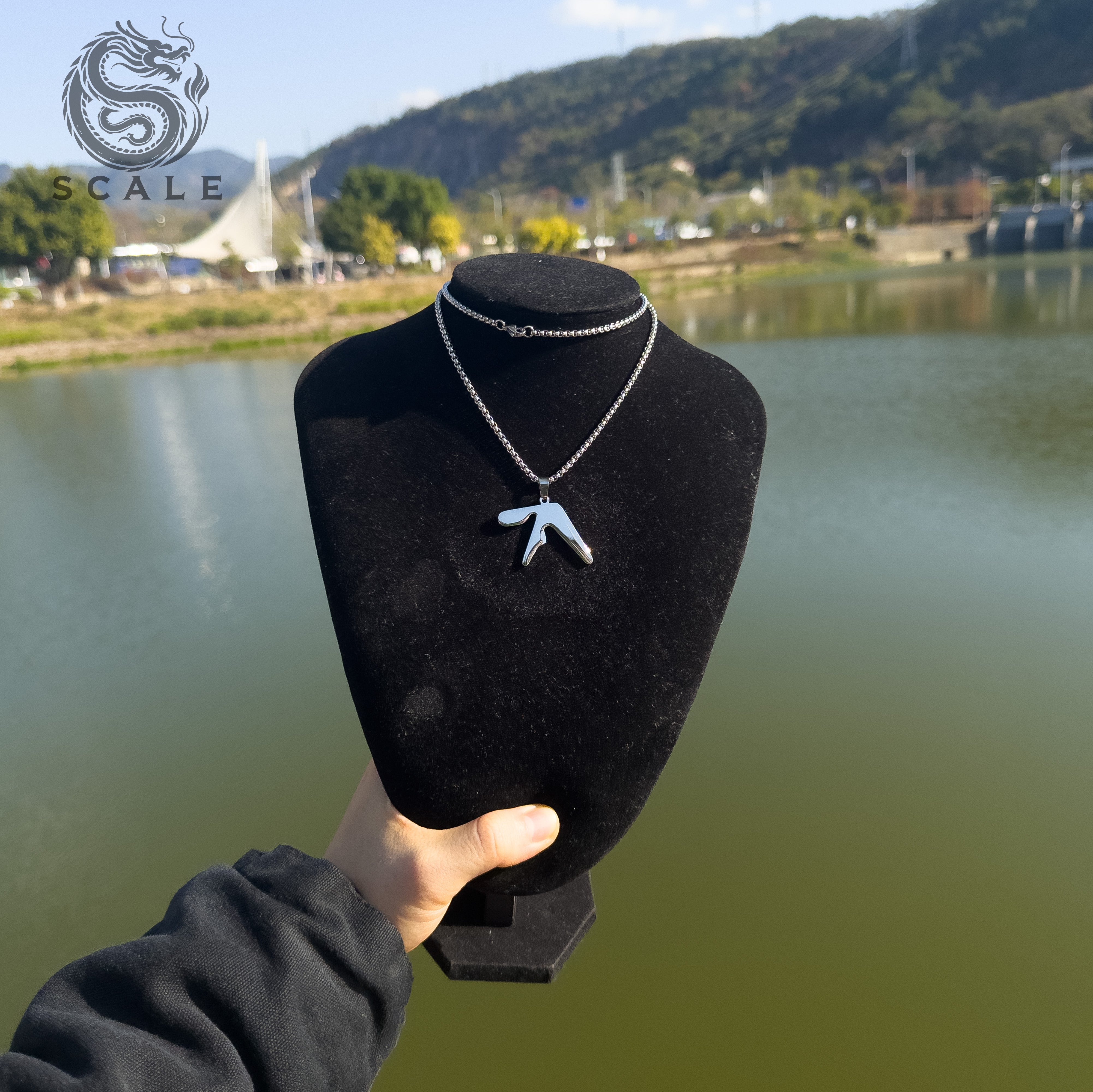 Aphex Twin Necklace – Scale Boutique